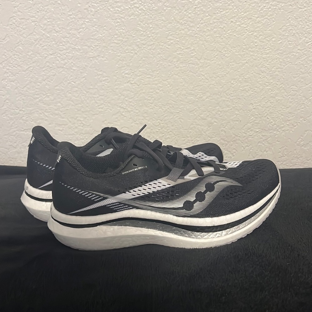 LIKE-NEW Saucony Endorphin Pro 2 Running Shoes